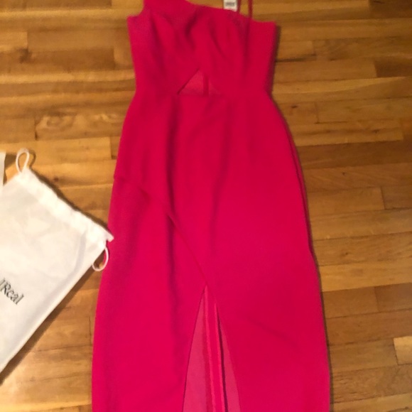 Brand new gown - Picture 3 of 5